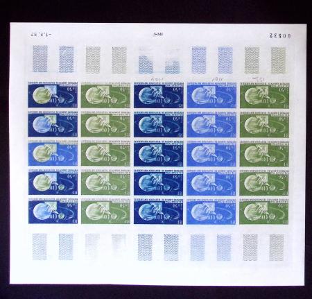 N°1361 Satellite "Telstar" feuille de 25 essais