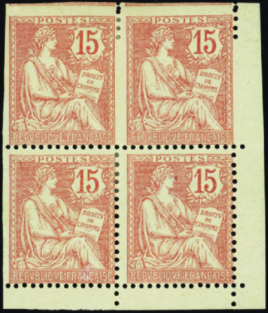 N°125 Bloc de 4 dont 2 timbres non dentelés neufs 
