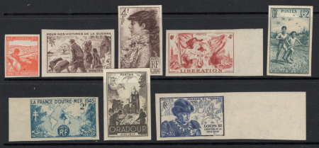 N°736 à 743 8 valeurs neufs ** TB