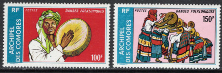 N°104A + n°104B 2 valeurs neufs ** TB