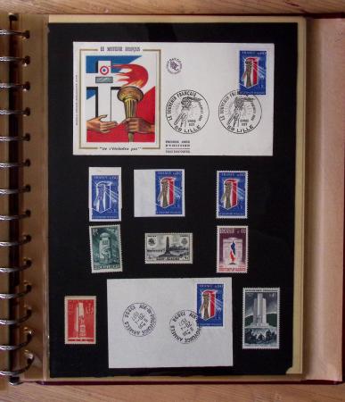 1973-1977, Collection montée en 5 classeurs du Musée