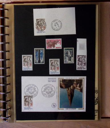 1973-1977, Collection montée en 5 classeurs du Musée