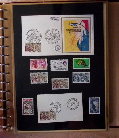 1973-1977, Collection montée en 5 classeurs du Musée