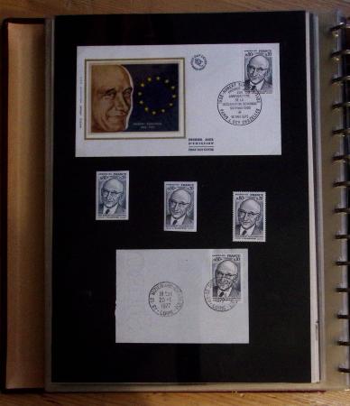 1973-1977, Collection montée en 5 classeurs du Musée