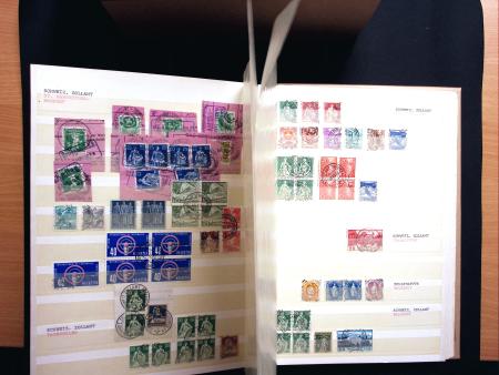 1880-1930 Spezialsammlung ZOLLSTEMPELN in zwei Steckbüchern