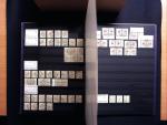 1878-1970 Sammlung NACHPORTOMARKEN in zwei Steckbüchern,