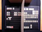 1878-1970 Sammlung NACHPORTOMARKEN in zwei Steckbüchern,