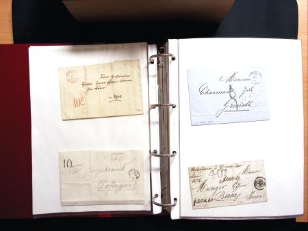 1878-1970 Sammlung NACHPORTOMARKEN in zwei Steckbüchern,