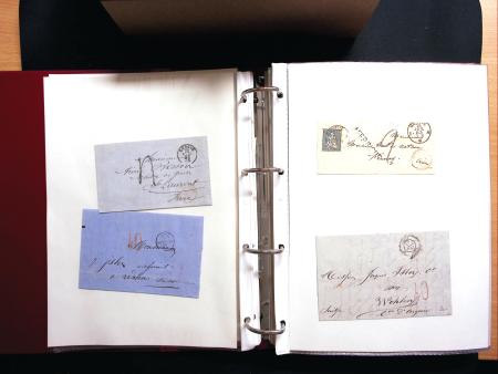 1878-1970 Sammlung NACHPORTOMARKEN in zwei Steckbüchern,