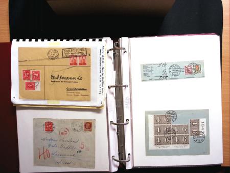 1878-1970 Sammlung NACHPORTOMARKEN in zwei Steckbüchern,