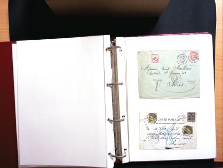 1878-1970 Sammlung NACHPORTOMARKEN in zwei Steckbüchern,