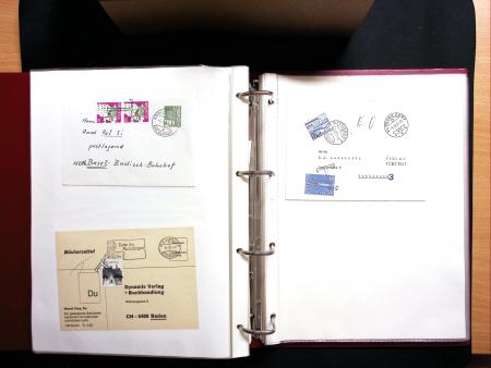 1878-1970 Sammlung NACHPORTOMARKEN in zwei Steckbüchern,