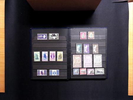 1870-45 Chiefly never hinged selection in stockbook