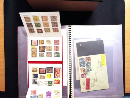 1737-1950 Kl. Nachlass in 14 Steckbüchern mit über