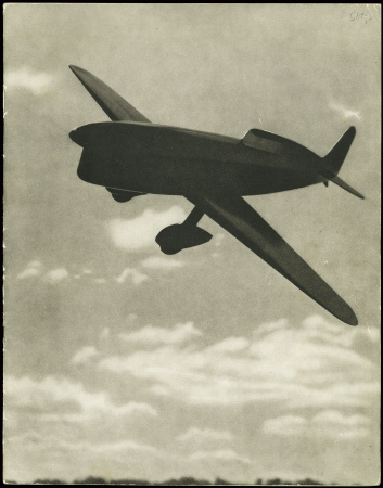 10 documents divers dont photo dédicacée de Maurice Rossi, programme du meeting de Vincennes (mai 1931), brochure Blériot Paris 1911. TB