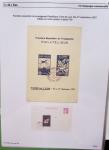 Gros classeur blanc de bureau contenant une collection spécialisée d'entiers postaux au type Paix 40c violet, 50c rouge, 55c violet, 65c Outremer, 90c