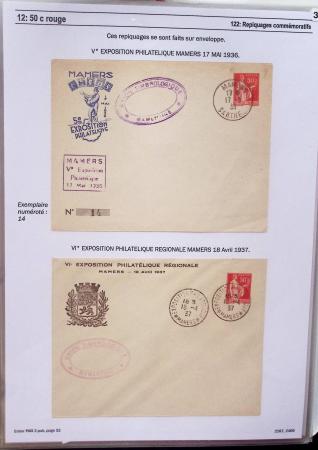 Gros classeur blanc de bureau contenant une collection spécialisée d'entiers postaux au type Paix 40c violet, 50c rouge, 55c violet, 65c Outremer, 90c