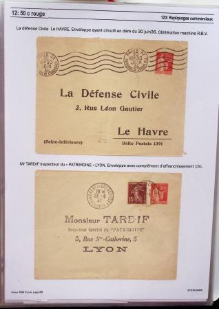 Gros classeur blanc de bureau contenant une collection spécialisée d'entiers postaux au type Paix 40c violet, 50c rouge, 55c violet, 65c Outremer, 90c