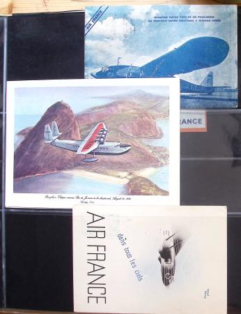 Album Safe vert contenant 20 plis Zeppelin ou thème Zeppelin + 172 plis ligne Mermoz et conquête de l'Atlantique sud ainsi que ligne Dagnaux (Afrique)