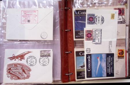 Album brun de 141 plis : premiers vols Caravelle (1957 - 1969) et Concorde (Français et Anglais) + divers dont quelques Airbus