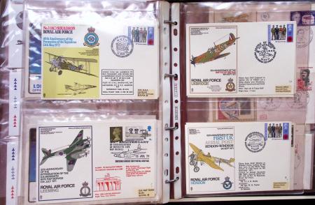 Album brun de 141 plis : premiers vols Caravelle (1957 - 1969) et Concorde (Français et Anglais) + divers dont quelques Airbus