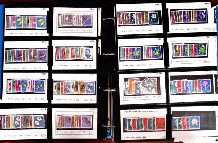 1900-90, Chiefly never hinged stock in three stockbooks,