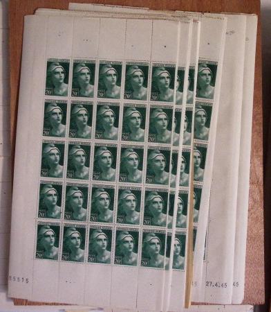 1944-1946, Stock de France en feuille entière/fragment