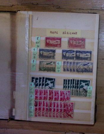 1937-1970, Stock de feuilles ou fragments de feuilles,