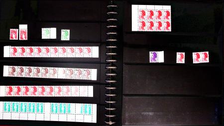 1936-1972, Collection de timbres neufs en 5 albums