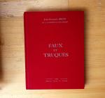 BIBLIOTHEQUE Un ensemble de livres, brochures, photocopies