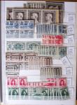 1900-1959, en 5 albums, très important stock de timbres