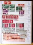 1900-1959, en 5 albums, très important stock de timbres