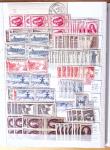 1900-1959, en 5 albums, très important stock de timbres