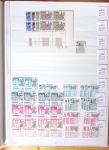 1900-1959, en 5 albums, très important stock de timbres