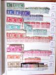 1900-1959, en 5 albums, très important stock de timbres