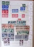 1900-1959, en 5 albums, très important stock de timbres