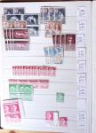 1900-1959, en 5 albums, très important stock de timbres
