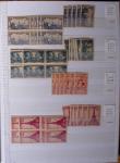 1900-1959, en 5 albums, très important stock de timbres