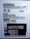 1900-1959, en 5 albums, très important stock de timbres