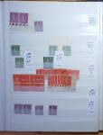 1900-1959, en 5 albums, très important stock de timbres