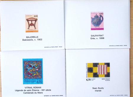 1993-1995, Exceptionnel stock de bloc-feuillets gommés,