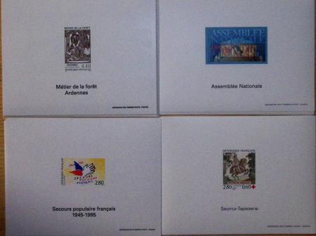 1993-1995, Exceptionnel stock de bloc-feuillets gommés,
