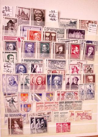 1900- 2016, Collection composé de 5 volumes Davo contenant