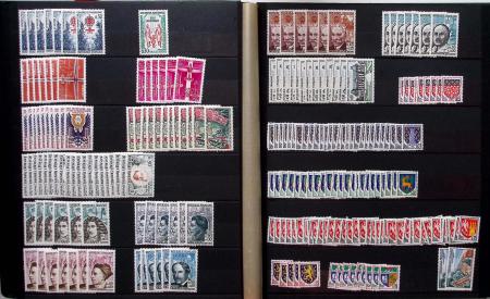 1849-1960, Accumulation de classeurs de France, avec