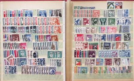 1849-1960, Accumulation de plusieurs collection du