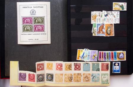 1849-1960, Accumulation de plusieurs collection du