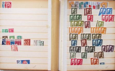 1849-1960, Accumulation de plusieurs collection du