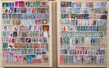 1849-1960, Accumulation de plusieurs collection du