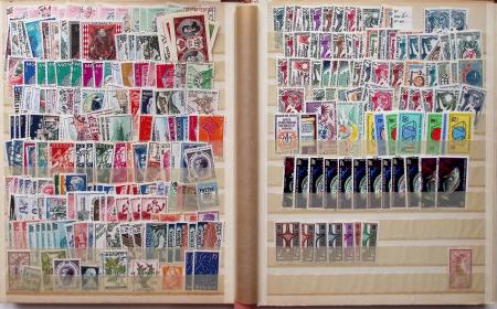1849-1960, Accumulation de plusieurs collection du