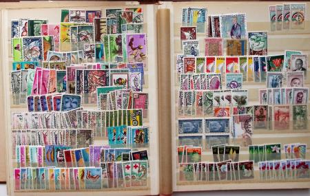 1849-1960, Accumulation de plusieurs collection du